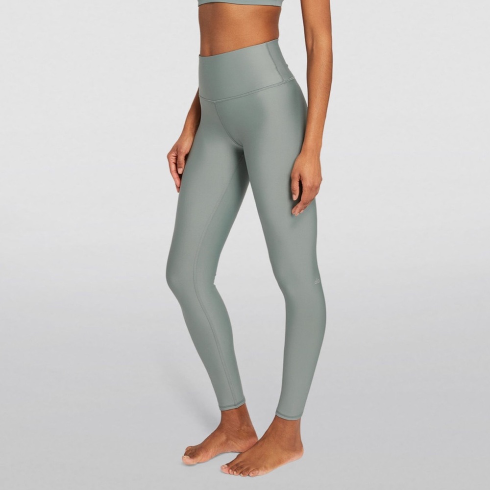 ALO YOGA
Airlift High-Rise Leggings cosmic grey
